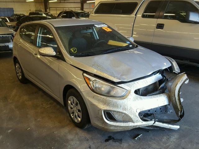 KMHCT5AE6HU338207 - 2017 HYUNDAI ACCENT SE SILVER photo 1