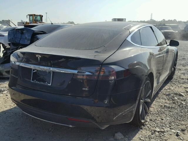 5YJSA1H11EFP43378 - 2014 TESLA MODEL S BLACK photo 4