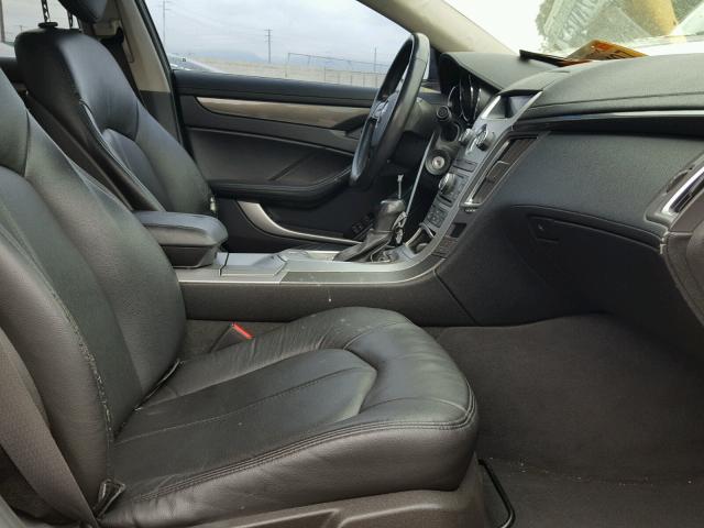 1G6DF577X80128325 - 2008 CADILLAC CTS BLACK photo 5