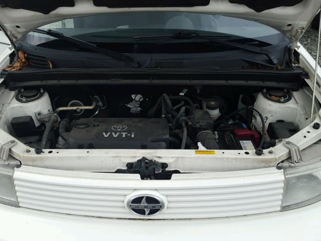 JTLKT324464069894 - 2006 TOYOTA SCION XB WHITE photo 7