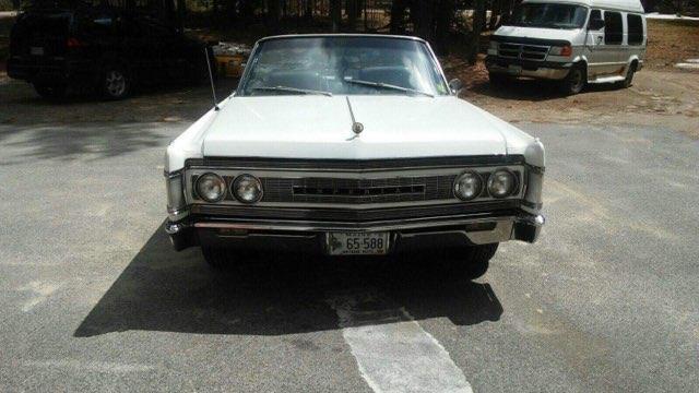 YM27K7310246 - 1967 CHRYSLER IMPERIAL WHITE photo 2