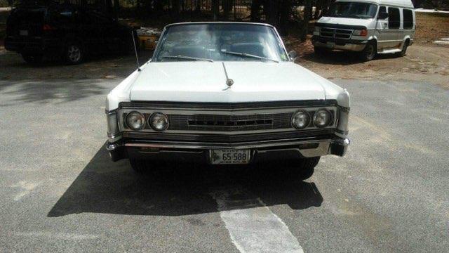 YM27K7310246 - 1967 CHRYSLER IMPERIAL WHITE photo 4