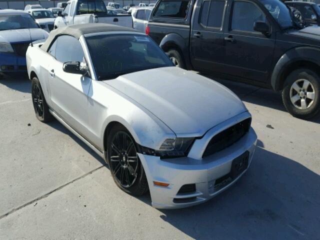 1ZVBP8EM3E5217743 - 2014 FORD MUSTANG SILVER photo 1