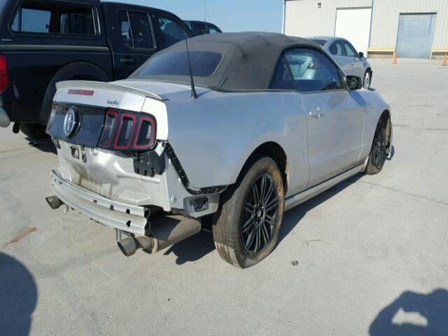 1ZVBP8EM3E5217743 - 2014 FORD MUSTANG SILVER photo 4