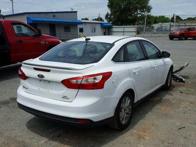 1FAHP3H2XCL374839 - 2012 FORD FOCUS SEL WHITE photo 4