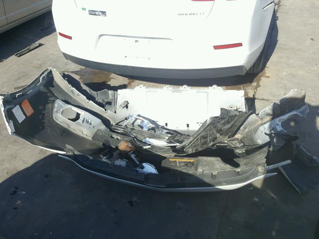 1G11C5SAXGF158277 - 2016 CHEVROLET MALIBU LIM თეთრი ფოტო 9