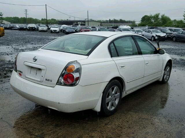 1N4AL11D73C283556 - 2003 NISSAN ALTIMA BAS WHITE photo 4