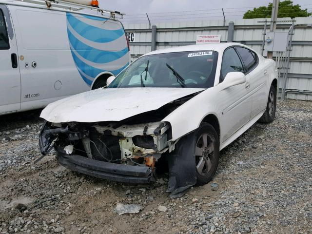 2G2WP582X61277331 - 2006 PONTIAC GRAND PRIX WHITE photo 2