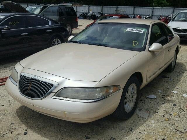 1LNFM91V4WY639159 - 1998 LINCOLN MARK VIII BEIGE photo 2