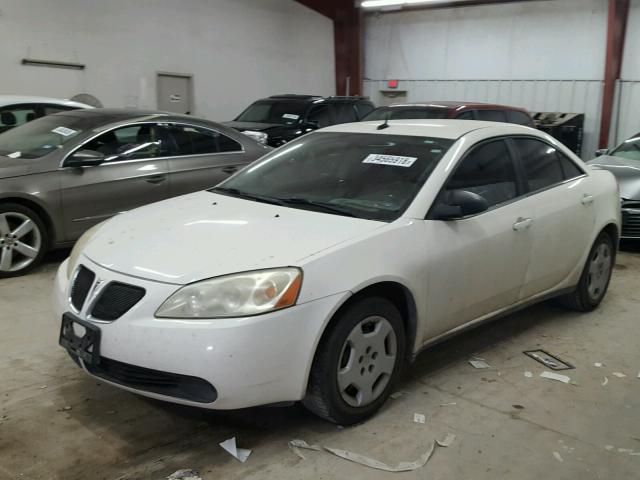 1G2ZF57B884297991 - 2008 PONTIAC G6 VALUE L WHITE photo 2