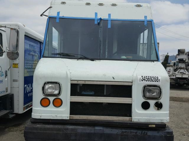 1GDKP32Y0V3501738 - 1997 GMC FORWARD CO WHITE photo 9