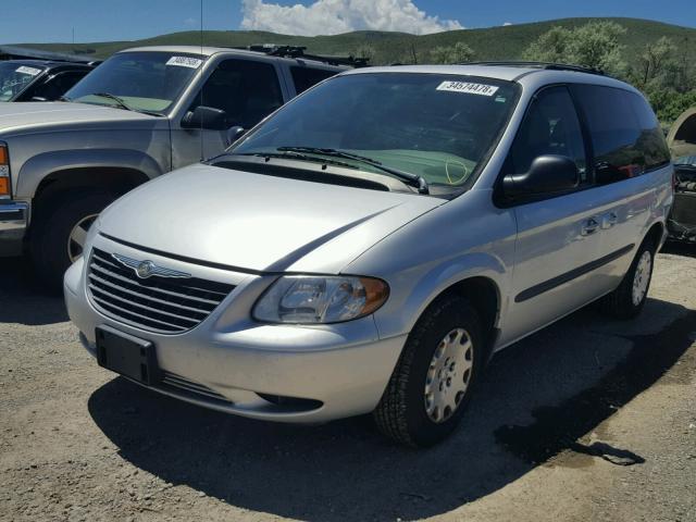 1C4GJ45323B132529 - 2003 CHRYSLER VOYAGER LX GRAY photo 2