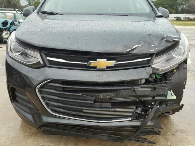 KL7CJLSB4HB153102 - 2017 CHEVROLET TRAX 1LT GRAY photo 9