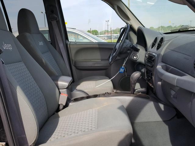 1J4GL38K35W665101 - 2005 JEEP LIBERTY RE BLACK photo 5