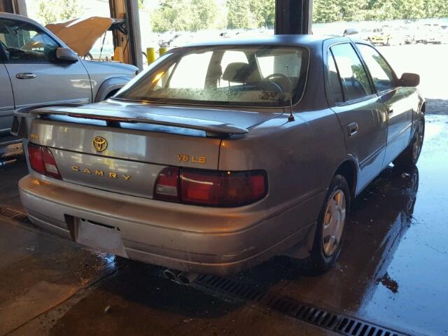 4T1GK12E2SU114144 - 1995 TOYOTA CAMRY LE GRAY photo 4