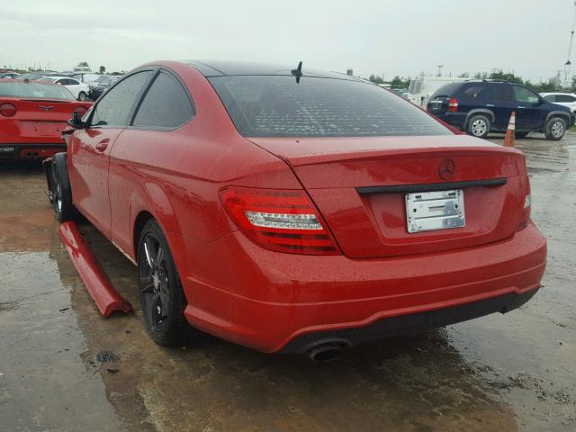 WDDGJ4HB8DG008746 - 2013 MERCEDES-BENZ C 250 RED photo 3