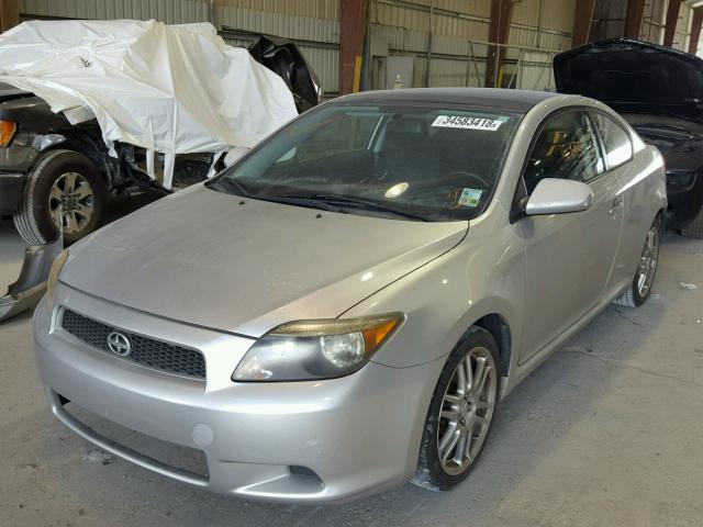 JTKDE167270197320 - 2007 TOYOTA SCION TC 银色 照片 2