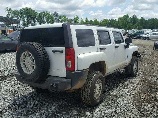 5GTDN13E878163256 - 2007 HUMMER H3 WHITE photo 4