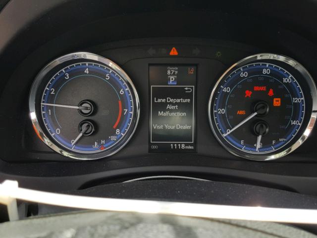 5YFBURHE6JP761723 - 2018 TOYOTA COROLLA L BLUE photo 8