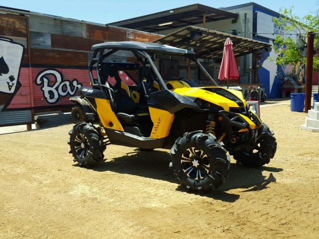 3JBPWAP25FJ001472 - 2015 CAN-AM MAVERICK 1 YELLOW photo 2