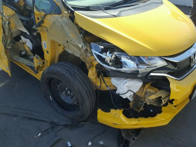 3HGGK5H49JM714447 - 2018 HONDA FIT LX YELLOW photo 9