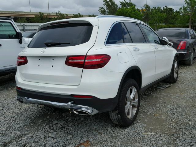 WDC0G4JB4JV028210 - 2018 MERCEDES-BENZ GLC 300 WHITE photo 4