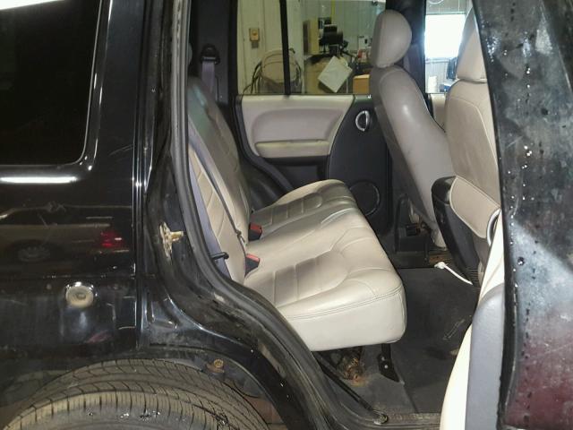 1J4GL38K43W612713 - 2003 JEEP LIBERTY RE BLACK photo 6