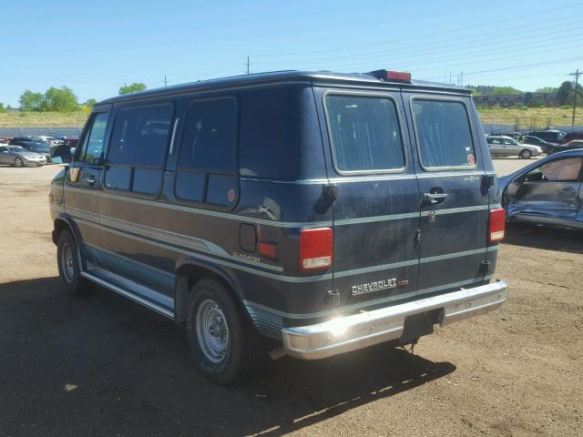 1GBEG25Z3PF300843 - 1993 CHEVROLET G20 BLUE photo 3