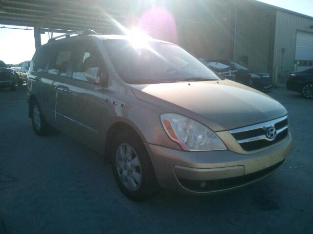 KNDMC233276023488 - 2007 HYUNDAI ENTOURAGE TAN photo 1