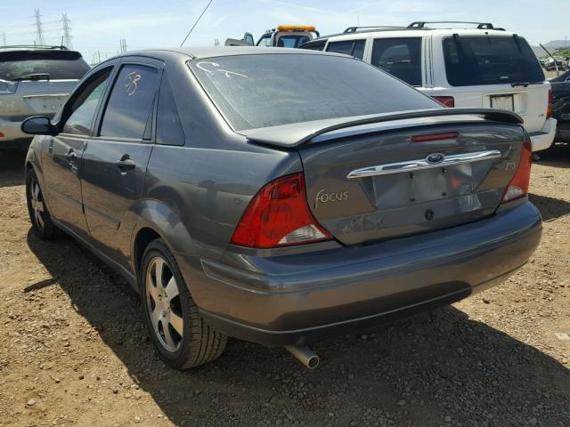 1FAHP38372W342419 - 2002 FORD FOCUS ZTS GRAY photo 3