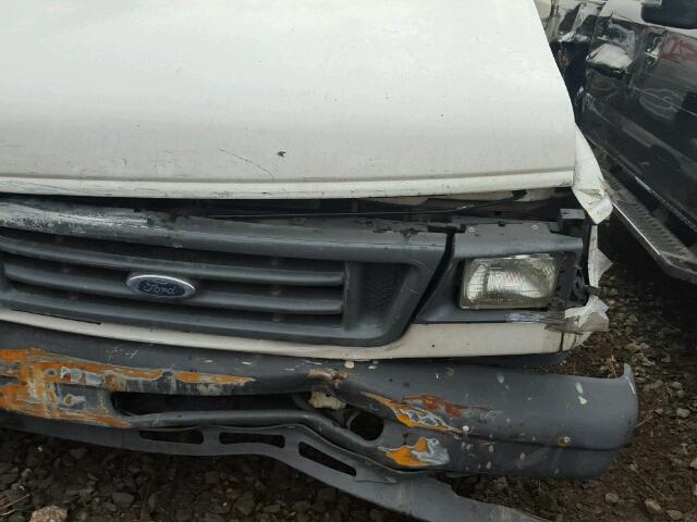 1FTSS34S45HA67869 - 2005 FORD ECONOLINE WHITE photo 9