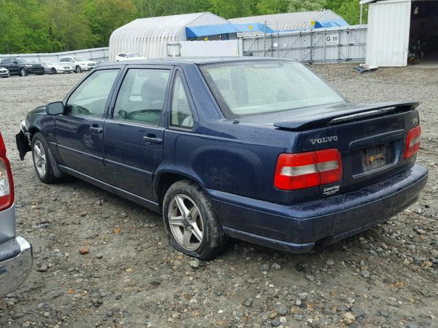 YV1LS5570W2551451 - 1998 VOLVO S70 BLUE photo 3