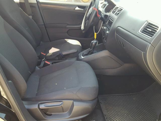 3VW2K7AJ9CM357758 - 2012 VOLKSWAGEN JETTA BASE 黑色 照片 5