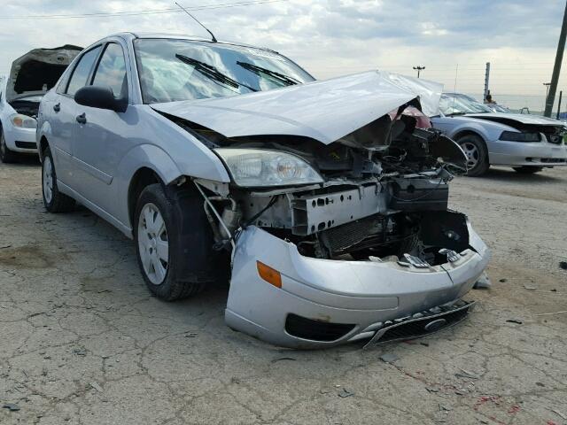 1FAFP34N67W109878 - 2007 FORD FOCUS ZX4 SILVER photo 1