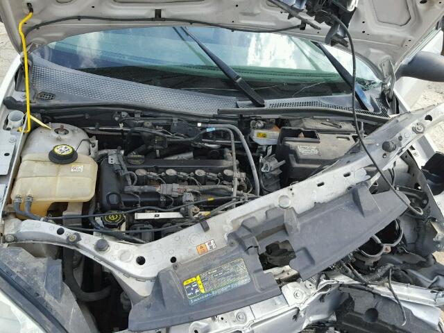 1FAFP34N67W109878 - 2007 FORD FOCUS ZX4 SILVER photo 7