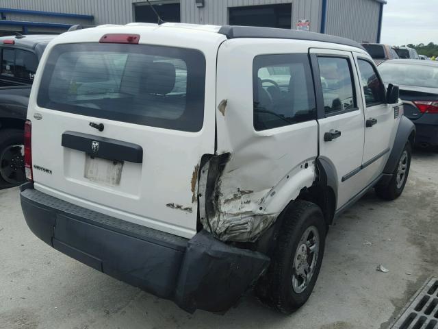 1D8GU28K18W185416 - 2008 DODGE NITRO SXT WHITE photo 4