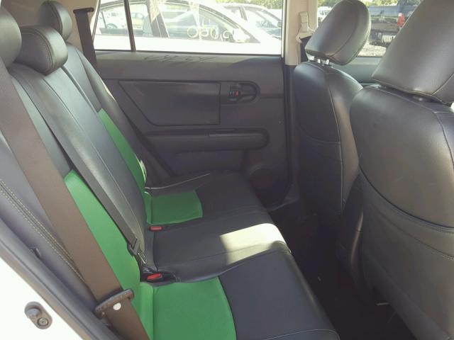 JTLZE4FEXDJ030663 - 2013 TOYOTA SCION XB Weiß Foto 6