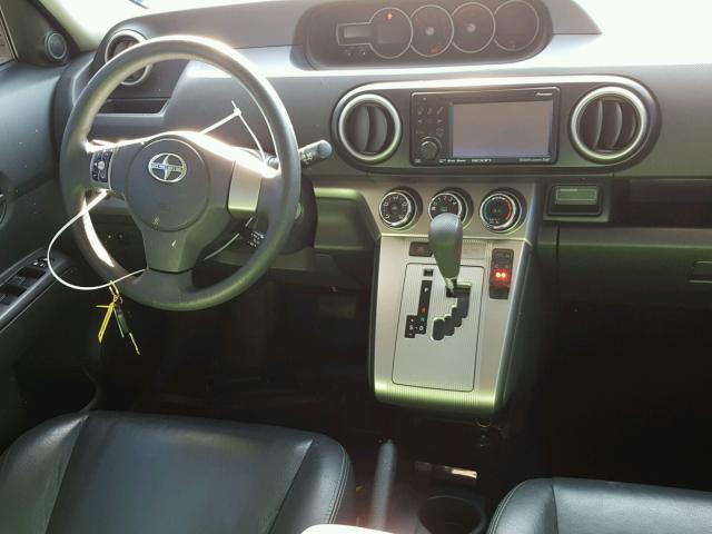 JTLZE4FEXDJ030663 - 2013 TOYOTA SCION XB Weiß Foto 9