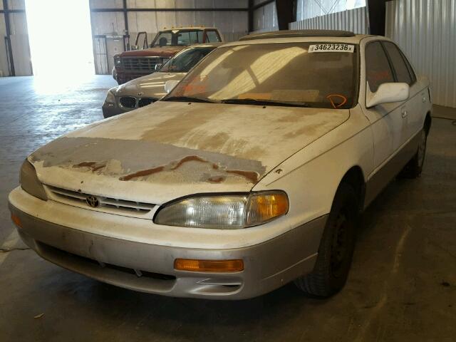 4T1SK12E6SU581769 - 1995 TOYOTA CAMRY LE თეთრი ფოტო 2