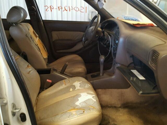 4T1SK12E6SU581769 - 1995 TOYOTA CAMRY LE თეთრი ფოტო 5