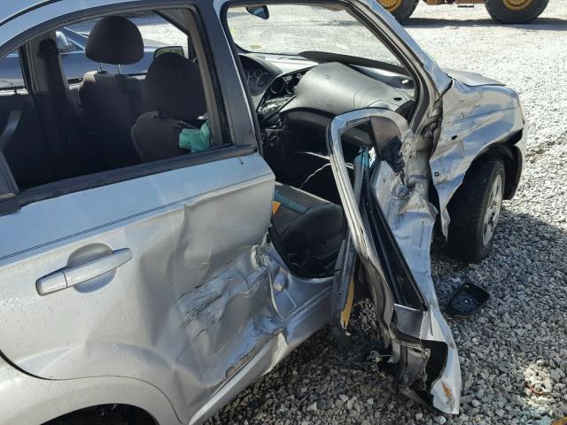 KL1TD56618B278729 - 2008 CHEVROLET AVEO BASE Argent photo 9