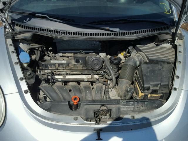 3VWSF31Y66M306880 - 2006 VOLKSWAGEN NEW BEETLE 银色 照片 7