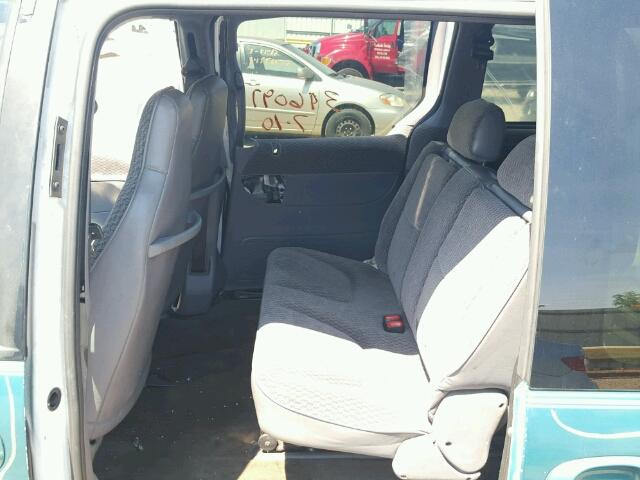 2C4GJ44G8YR732260 - 2000 CHRYSLER GRAND VOYA Yaşıl foto 6