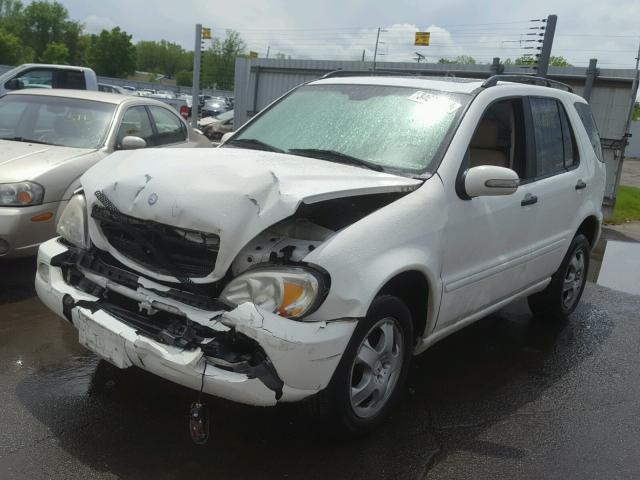 4JGAB57E23A452894 - 2003 MERCEDES-BENZ ML 350 WHITE photo 2