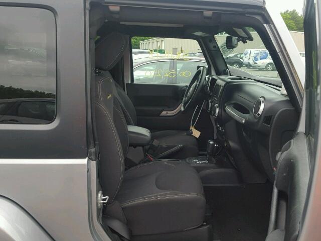 1C4GJWBG7DL634600 - 2013 JEEP WRANGLER S Gümüş foto 5