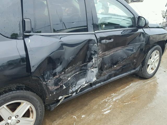 1J8FF47W47D583369 - 2007 JEEP COMPASS BLACK photo 9