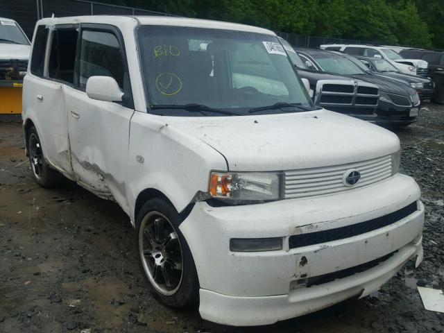 JTLKT324840146030 - 2004 TOYOTA SCION XB WHITE photo 1