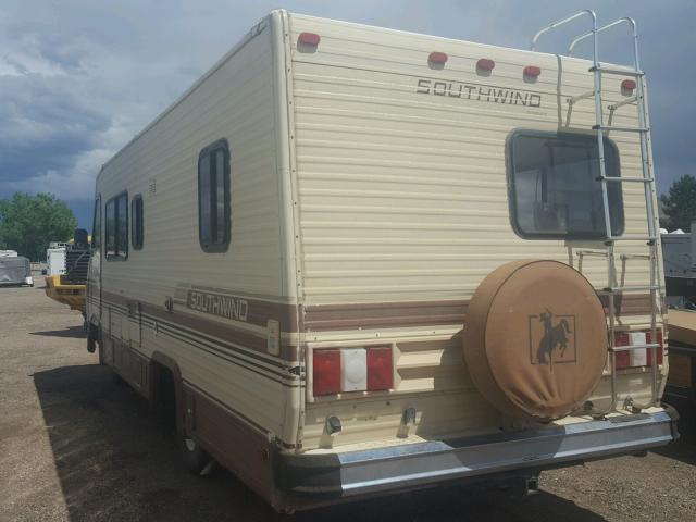 1GDJP37W0F3503168 - 1985 GMC MOTOR HOME BEIGE photo 3