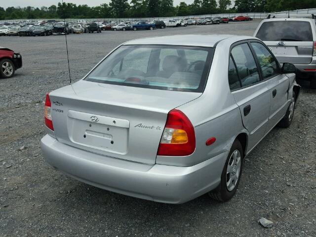 KMHCG45C01U168908 - 2001 HYUNDAI ACCENT GL GRAY photo 4