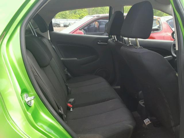 JM1DE1KY8D0165988 - 2013 MAZDA MAZDA2 GREEN photo 6